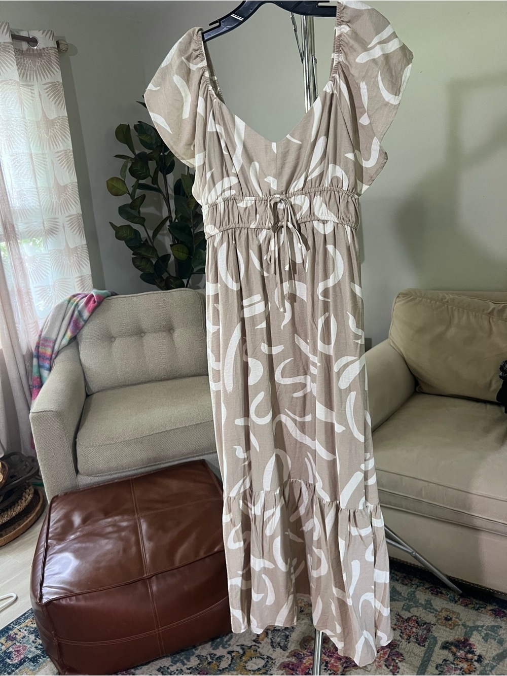 NWT Blu Pepper Neutral Beige & White Printed Maxi Dress with Tie Waist